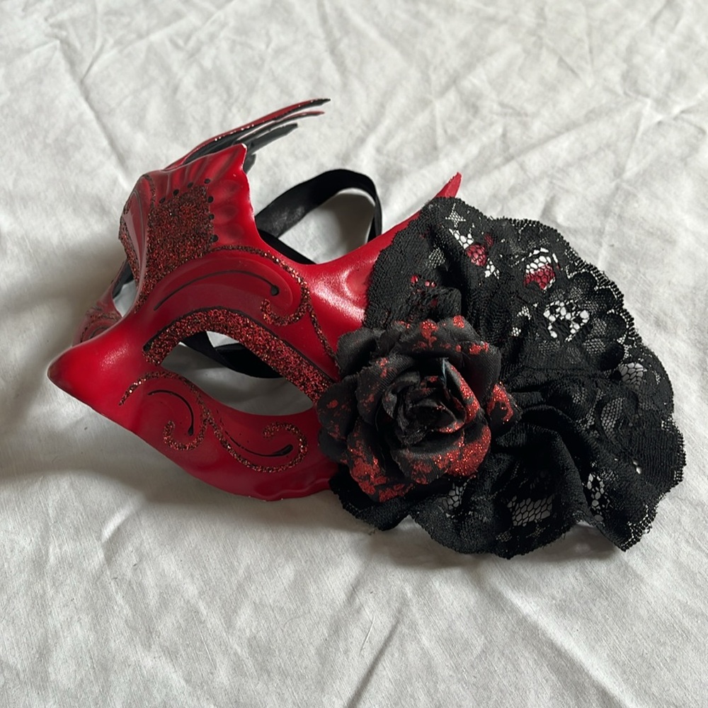 Handmade Masquerade Masks - Picture 4 of 6